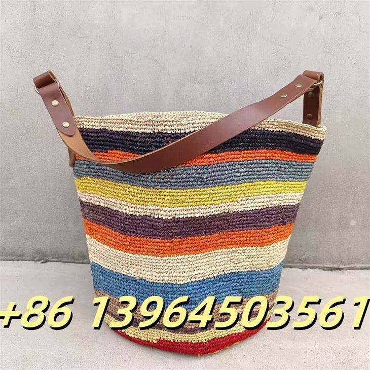 Bunte Raffia Frau Busket