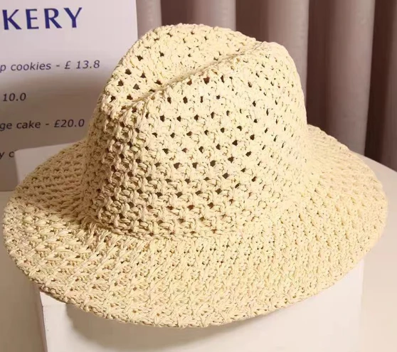 Handgemachter Strohhut für Damen mit Blumenmuster