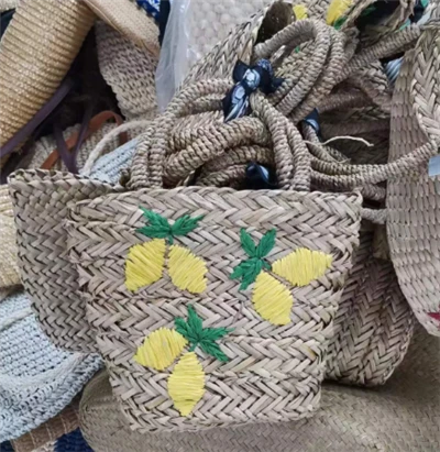 Kleine Stickerei Handtasche