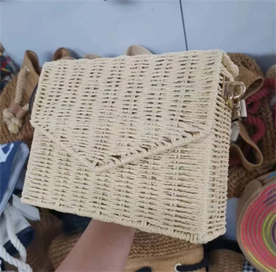 Strandtasche für Damen aus natürlichem Rattan
