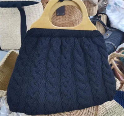 Schwarze Handtasche aus Wolle für Damen mit Holzgriffen