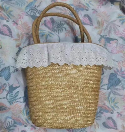 Kleine Handtasche aus natürlichem Weizen für Damen