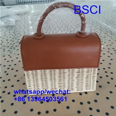 Schicke Shopper-Tasche aus gewebtem Stroh