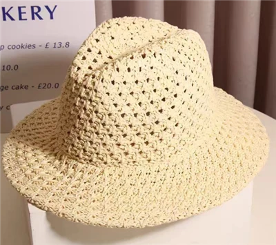 Handgemachter Strohhut für Damen mit Blumenmuster