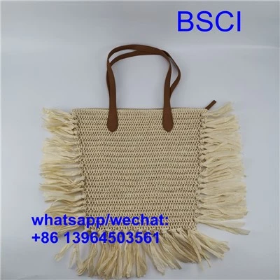 Sommer-Strandtaschen aus Stroh